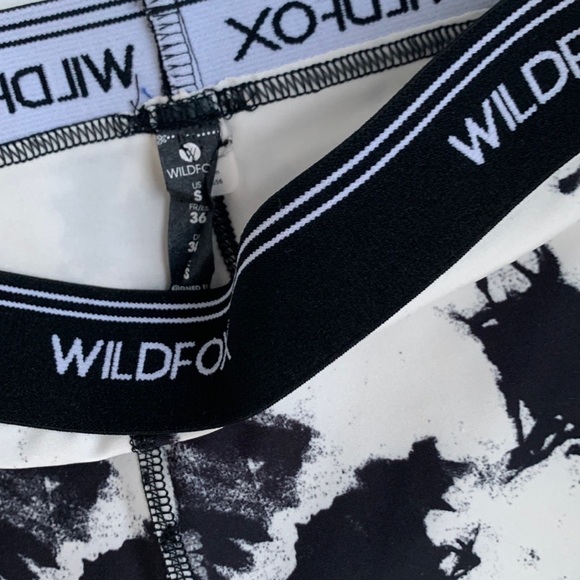 Wildfox High Waist Black And White Splatter Tie Dye 7/8 Leggings and Crop Top - Picture 7 of 10